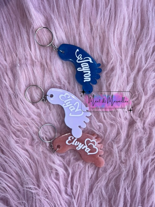 Porte-Clé Pied Bébé Personnalisé – Création en Résine Artisanale