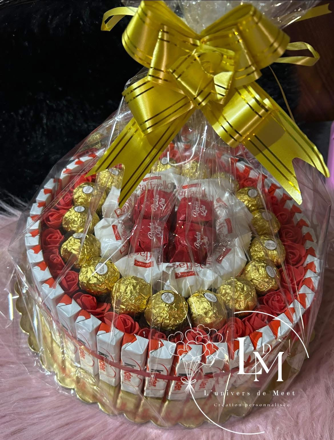Coffret gourmand Kinder personnalisé – Gâteau de chocolats