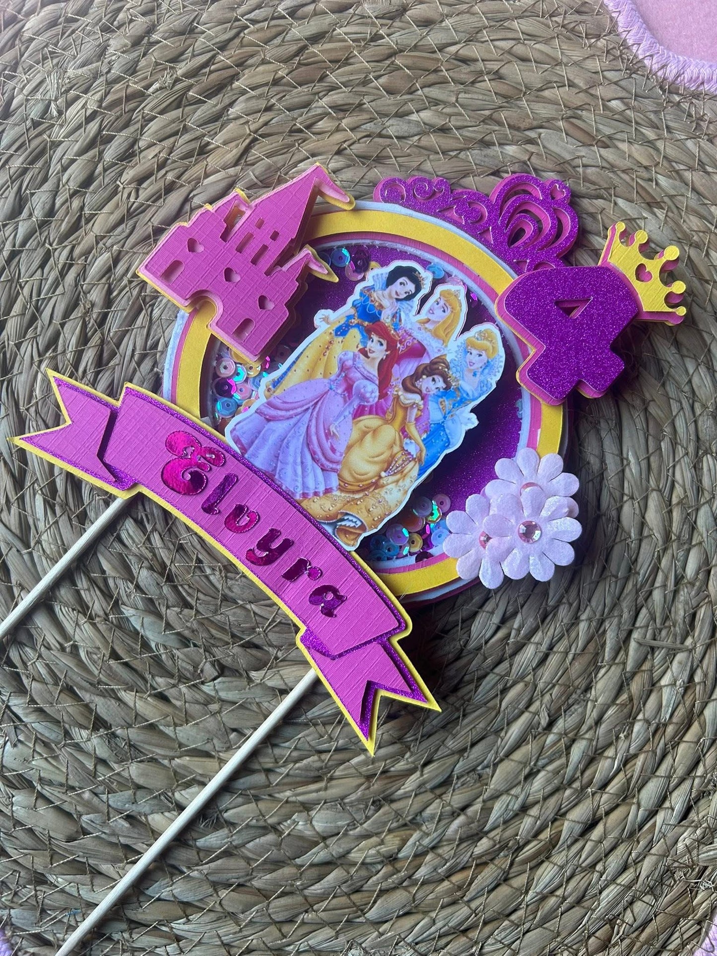 Cake topper