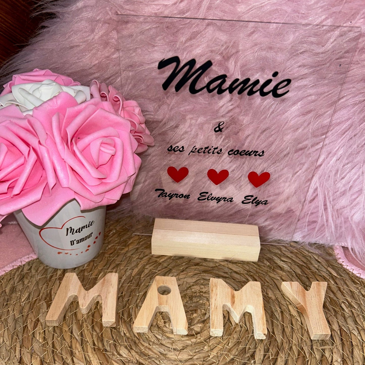 Plaque avec socle Mamie & ses petits coeurs
